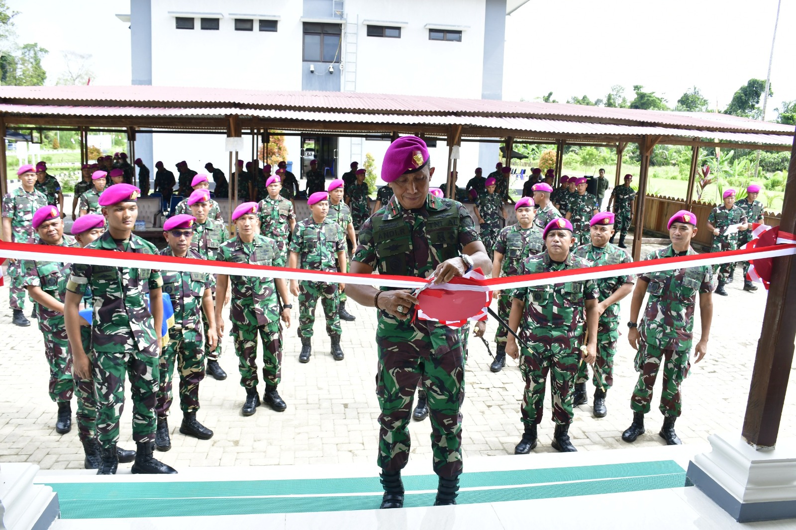 Tingkatkan Ketaqwaan Prajurit, Komandan Pasmar 3, Resmikan Mushola Al-Ikhlas Menkav 3 Marinir