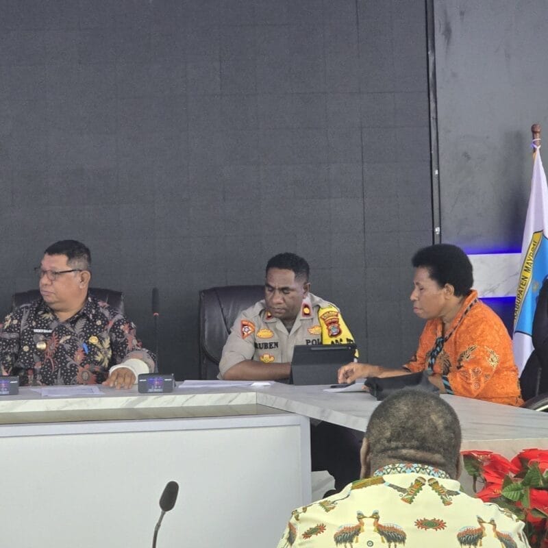 Kapolres Maybrat, Mengikuti Rapat Besama Forkopimda, Guna Mengimplementasikan Program Makan Bergizi Gratis (MBG): Mewujudkan Papua Sehat, Cerdas, dan Produktif di Papua Barat Daya