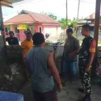 Melalui Komsos, Babinsa Kodim 1505 Tidore Ciptakan Desa Binaan yang Aman dan Harmonis Melalui Komsos, Babinsa Kodim 1505 Tidore Ciptakan Desa Binaan yang Aman dan Harmonis