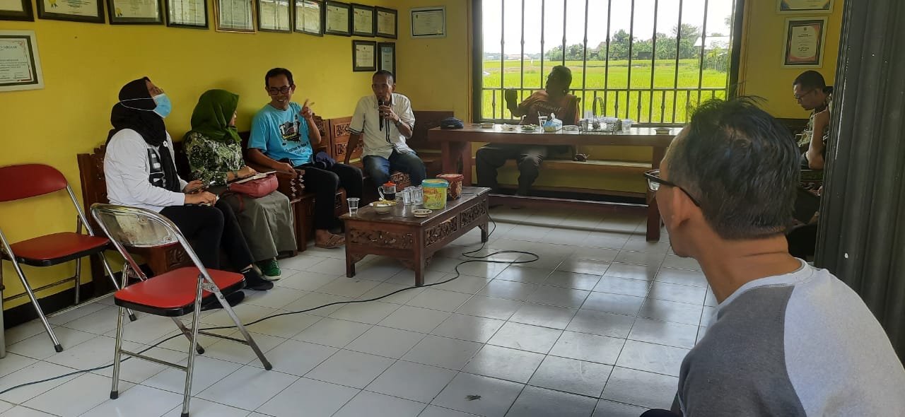 Koramil Kraksaan Kawal Rapat Panen Raya dan Zoom Presiden RI