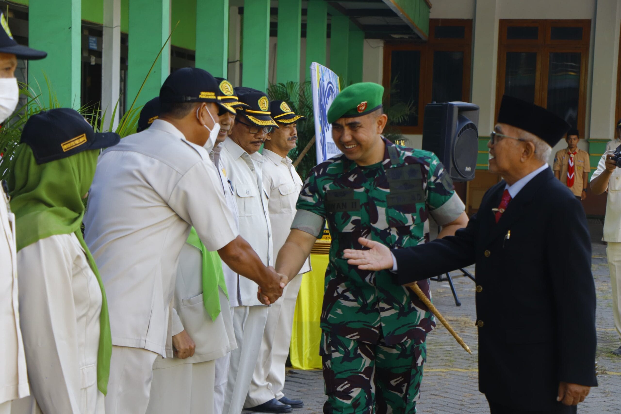 Letkol Arh Iwan Hermaya Dandim 0820 Probolinggo Hadiri Dies Natalis ke-41 UPM Penuh Semangat