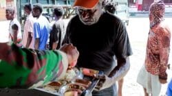 Satgas TMMD Kembali Buka Dapur Lapangan Untuk Warga
