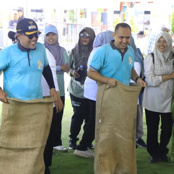 Senam Bersama Dandim, Forkopimda dan Warga Probolinggo Jalin Sinergi Sehat