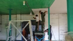 TMMD Kodim 1002/HST Fokus Rehabilitasi Plafon Langgar Darussalam