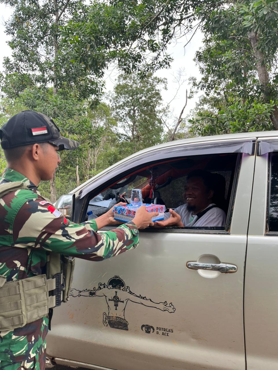 Kala Hitam Hadir, Warga Tersenyum di Jumat Penuh Berkah