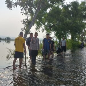 Banjir Plumpang Tak Kunjung Surut, Polres Tuban Bentuk Tim Tanggap Bencana