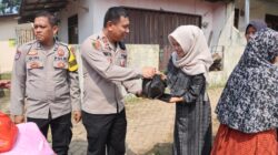 Polresta Tangerang Bagikan Sembako kepada Warga Sodong dalam Rangka Hari Bhayangkara ke-79
