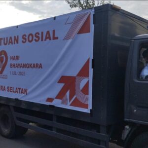 Polda Sumsel Salurkan Bansos HUT Bhayangkara ke-79 di Bukit Sangkal