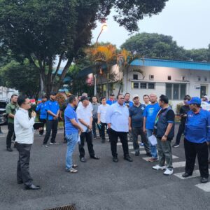 Stafsus Kapolri Tinjau Lokasi Donor Darah HUT Bhayangkara ke-79 di PT. Surya Toto Cikupa
