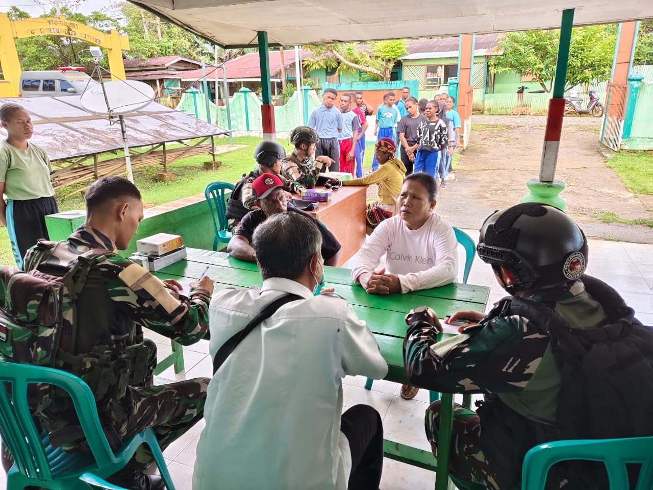 Tingkatkan Kesejahteraan Warga, Satgas Yonif 126/KC Adakan Bakti Kesehatan di Mindiptana