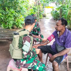 Bersih Lingkungan, Sehat Badan – Aksi Satgas Yonif 312 di Tanah Perbatasan