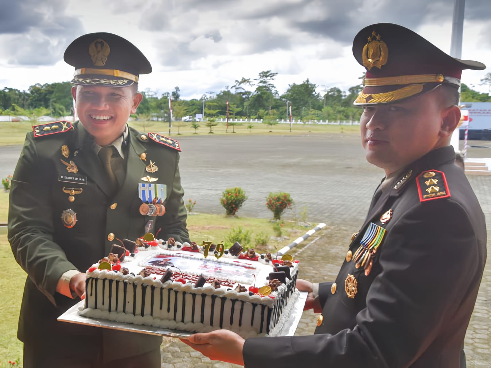 Dandim 1710/Mimika Hadiri Upacara HUT Bhayangkara Ke-79 Tahun 2025