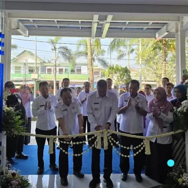 Bupati Gatut Sunu Resmikan Gedung Poliklinik Rawat Jalan RSUD dr Iskak