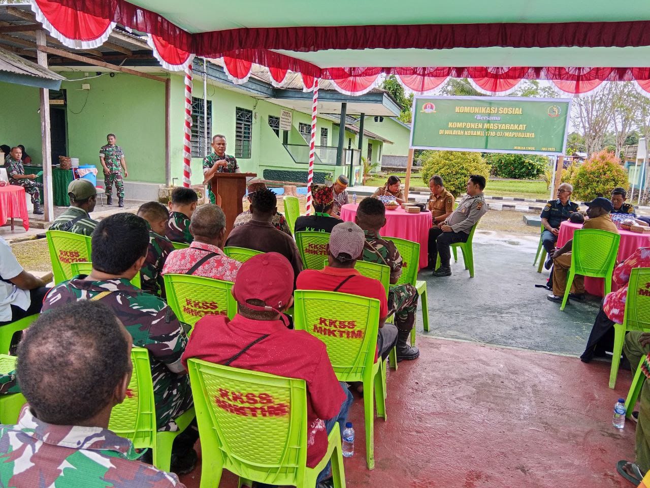 Perkokoh Hubungan Baik Demi Terwujudnya Kemanunggalan, Koramil 1710-07/Mapurujaya Gelar Komsos Bersama Komponen Masyarakat