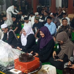 Lurah Bunder Ine Susilawati Hadiri Syukuran HUT Bhayangkara ke-79 di Polsek Cikupa