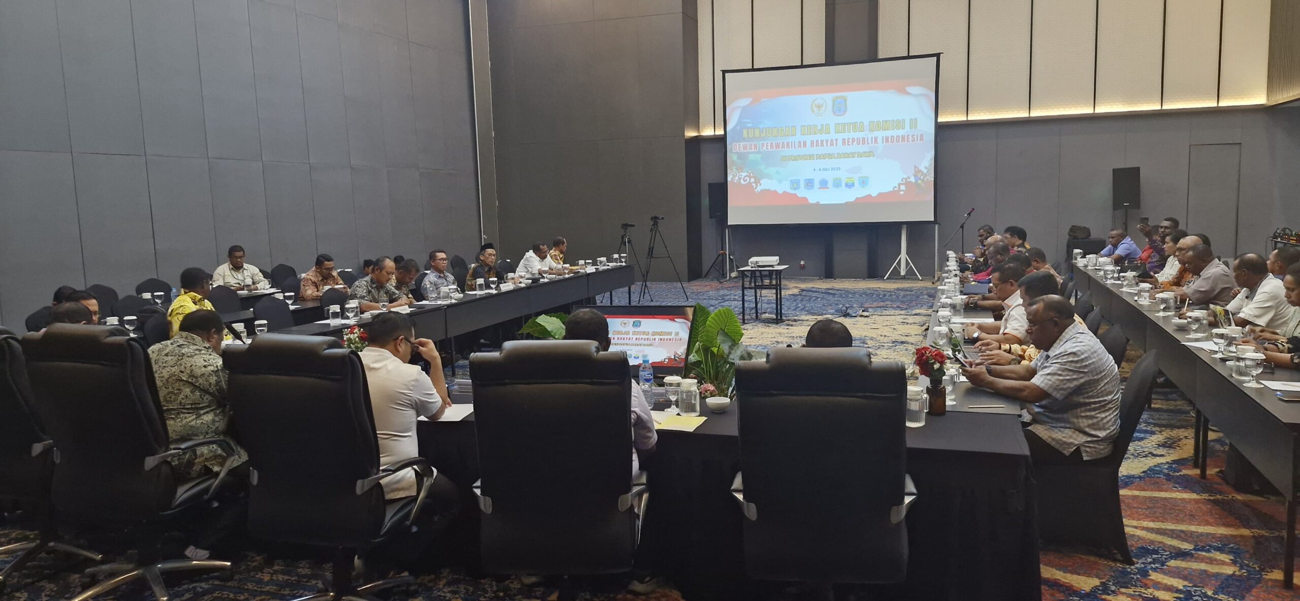 Papua Barat Daya Menjerit: Komisi II DPR RI Serap Aspirasi Langsung di Tanah Sorong