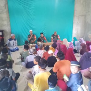 Koramil 1505-02/Wasile Berbagi Makanan Gratis Dalam Jumat Berkah Untuk Anak-Anak TPQ Al ISLAH