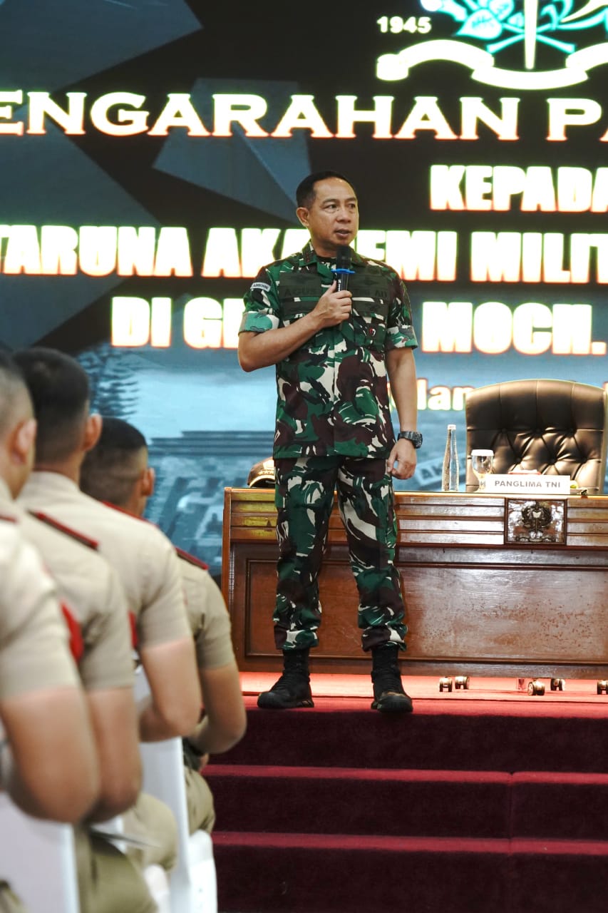 Panglima TNI Berikan Pengarahan kepada Taruna Tingkat I Akademi Militer