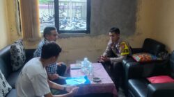 Pererat Sinergi, Bripka Ristyanto Sambangi Kantor Desa Cibadak Berikan Himbauan Harkamtibmas