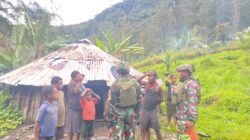 Tegur Sapa di Tanah Kabut: Satgas TNI Menyapa Hati, Bukan Sekedar Wilayah