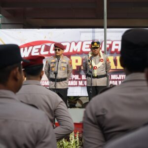 Farewell Parade dilanjutkan tradisi Pedang Pora Sambut dan Antar Pimpinan Polresta Tangerang