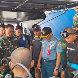 Aksi Cepat Lanal Tual Selamatkan KM. LABOBAR Yang Mengalami Kendala PROPELLERSHAFT Terbelit Tali. Aksi Cepat Lanal Tual Selamatkan KM. LABOBAR Yang Mengalami Kendala PROPELLERSHAFT Terbelit Tali.