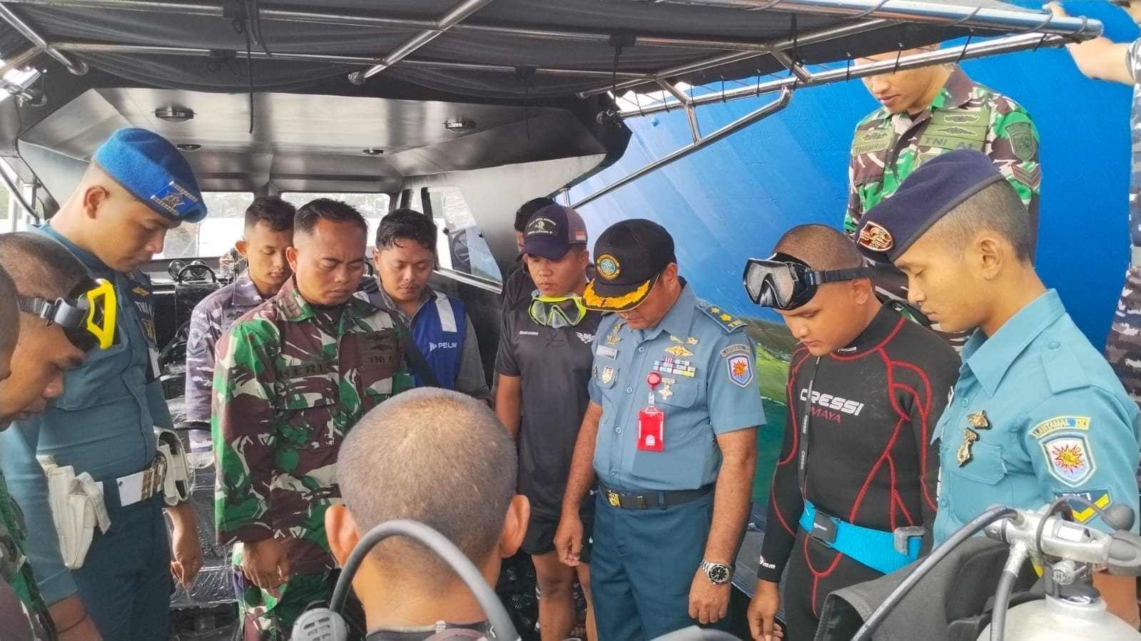 Aksi Cepat Lanal Tual Selamatkan KM. LABOBAR Yang Mengalami Kendala PROPELLERSHAFT Terbelit Tali.