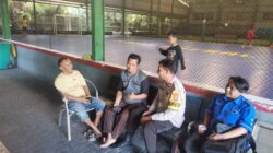 Bripka Ilyas Sambangi King Futsal Sukamulya, Jalin Kedekatan dengan Warga dan Sampaikan Pesan Kamtibmas