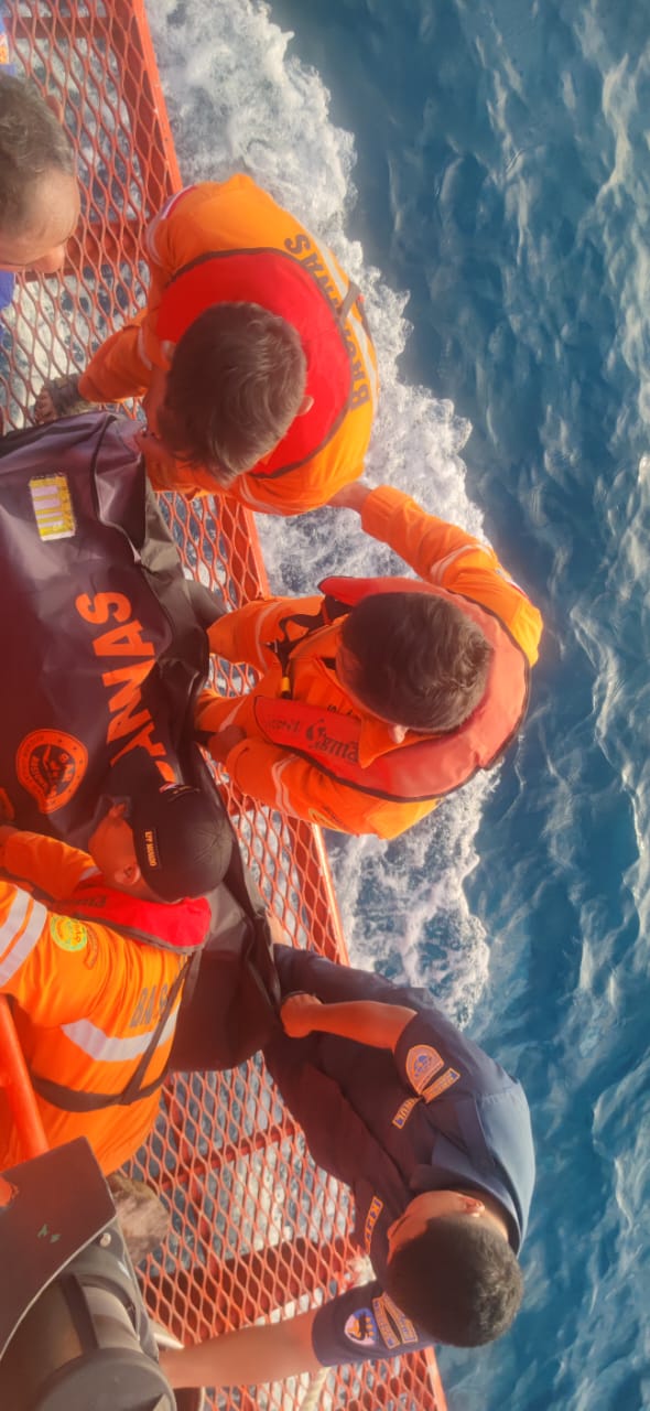 Aksi Cepat Polda Sulut Evakuasi Korban KM Barcelona 5: Sinergi TNI-Polri Selamatkan 284 Nyawa di Laut Talise