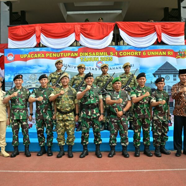 600 Kadet Unhan RI Ditetapkan sebagai Komponen Cadangan Sekjen Kemhan Resmi Tutup Diksarmil di Akmil