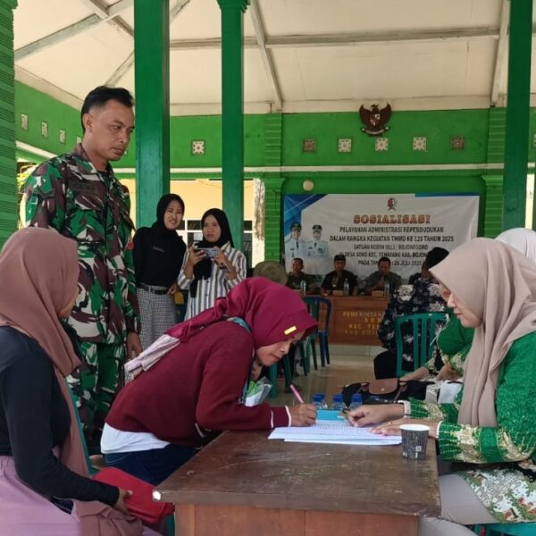 TMMD 125 Bojonegoro di Desa Soko Temayang Gelar Sosialisasi Adminduk