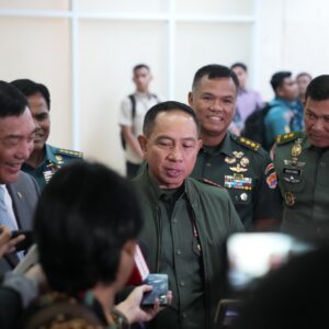 Panglima TNI dan Menhan RI Hadiri Raker Bersama Komisi I DPR RI