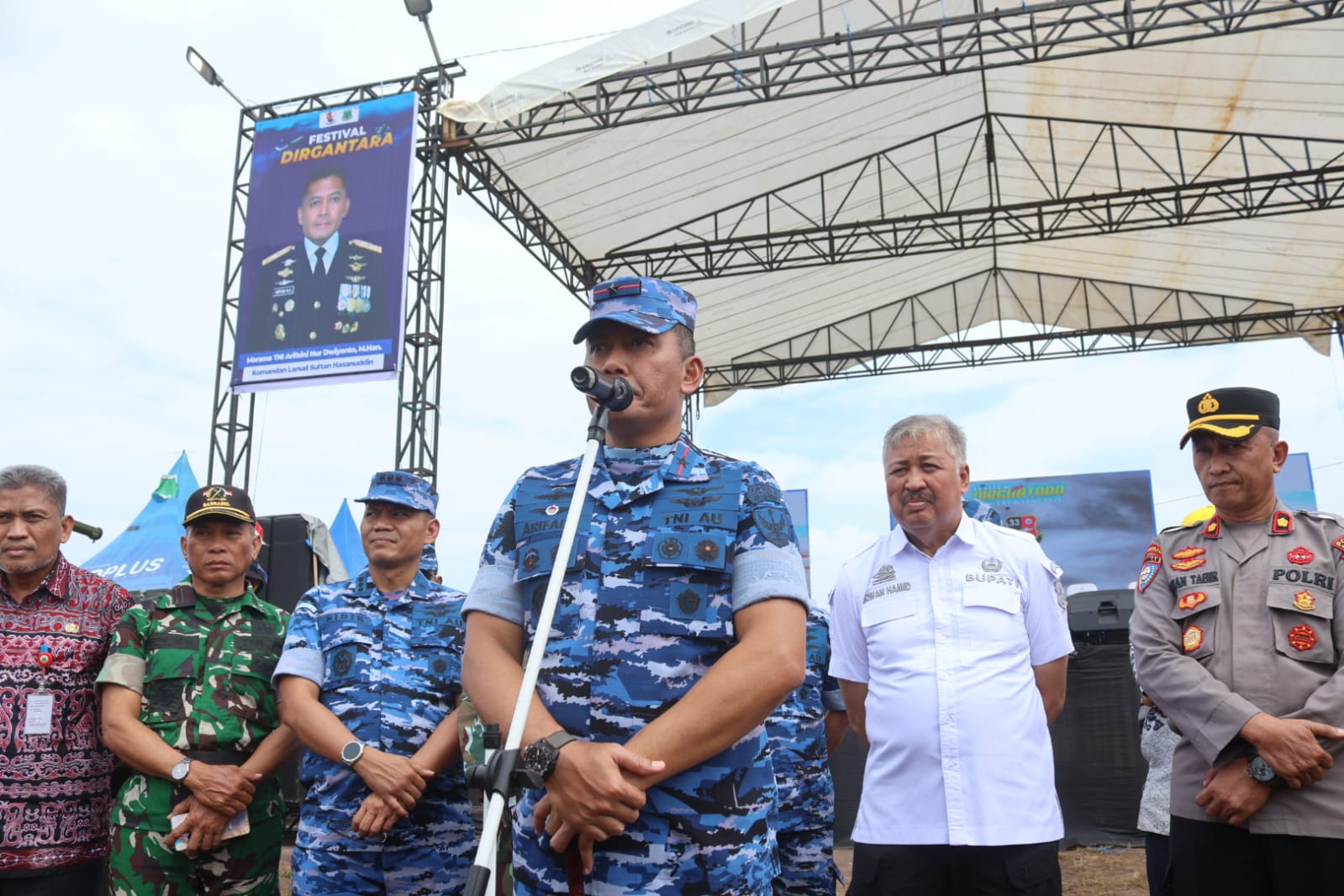 Danlanud Sultan Hasanuddin Bersama Bupati Pinrang Resmi Menutup Festival Dirgatara Bumi Lasinrang 2025