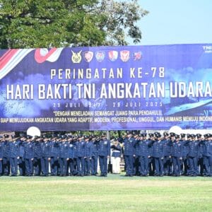 Puncak Peringatan Ke-78 Hari Bakti TNI AU, Personel Lanud Sultan Hasanuddin Ikuti Upacara di Makoopsud II Puncak Peringatan Ke-78 Hari Bakti TNI AU, Personel Lanud Sultan Hasanuddin Ikuti Upacara di Makoopsud II