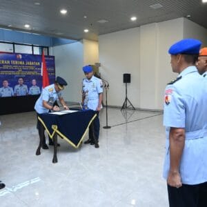 Danlanud Sultan Hasanuddin Pimpin Sertijab Kadislog dan Kadispotdirga Danlanud Sultan Hasanuddin Pimpin Sertijab Kadislog dan Kadispotdirga