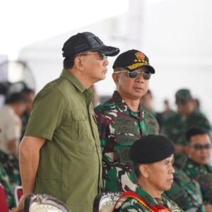 Panglima TNI dan Menhan RI Tinjau Geladi Bersih Upacara Gelar Pasukan Operasional dan Kehormatan Militer Panglima TNI dan Menhan RI Tinjau Geladi Bersih Upacara Gelar Pasukan Operasional dan Kehormatan Militer