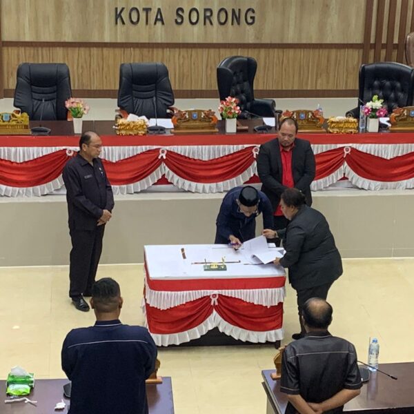 DPR Kota Sorong Tetapkan 13 Raperda Prioritas Tahun 2025, Wujudkan Tata Kelola Pemerintahan yang Lebih Baik