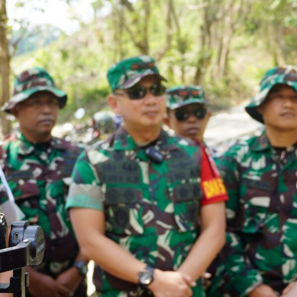 TMMD 125 Bojonegoro Tuntaskan Pengecoran Jalan Beton, Semangat Gotong Royong Membangun Desa