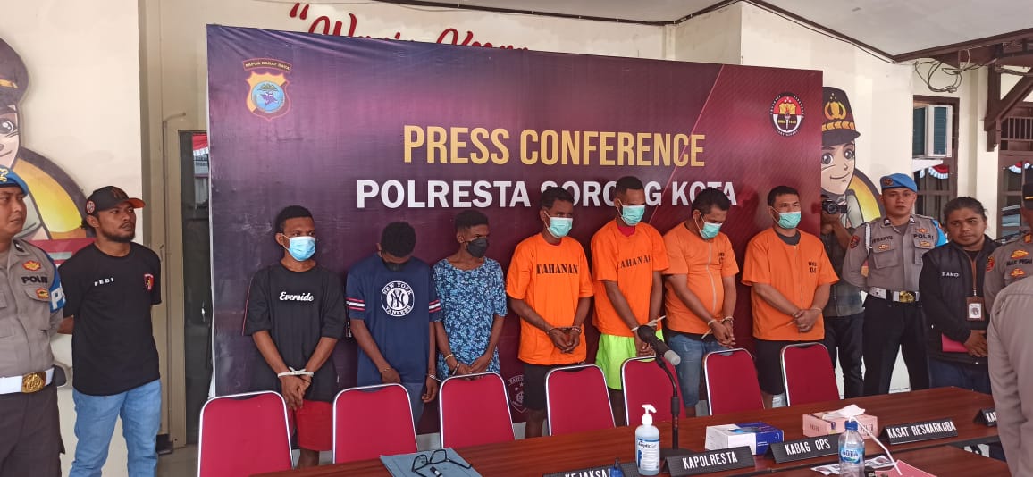 Polresta Sorong Kota Bakar Ganja dan Sabu, Nyatakan Perang Terbuka Terhadap Narkoba