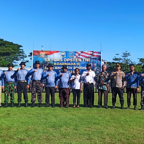 Pangkoarmada III Buka Satgas Poster TNI 2025, Perkuat Kemanunggalan di Papua Barat Daya
