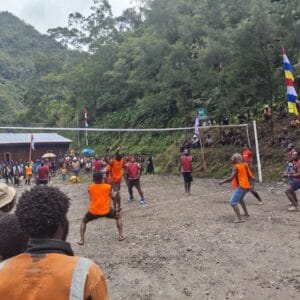 Sambut Kemerdekaan Republik Indonesia Ke-80, Koramil 1710-04/Tembagapura Bersama Jajaran Gelar Lomba Voli Untuk Masyarakat Sambut Kemerdekaan Republik Indonesia Ke-80, Koramil 1710-04/Tembagapura Bersama Jajaran Gelar Lomba Voli Untuk Masyarakat