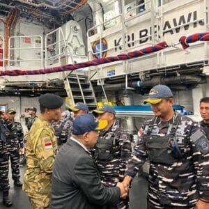 Dari Italia Ke Indonesia, KRI Brawijaya-320 Singgah di Jeddah Dari Italia Ke Indonesia, KRI Brawijaya-320 Singgah di Jeddah