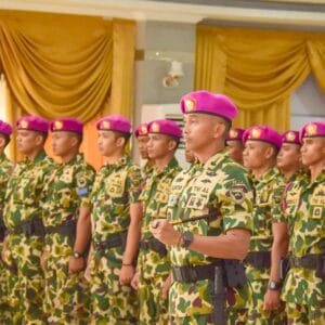 Letkol (Mar) Helilintar setyojoyo Laksono Danyonif 2 Marinir Pimpin Upacara Restrukturisasi Besar Korps Marinir