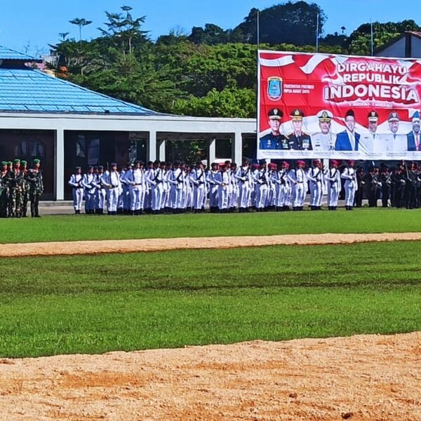 Gubernur PBD Pimpin Upacara HUT RI ke-80 dengan Khidmat