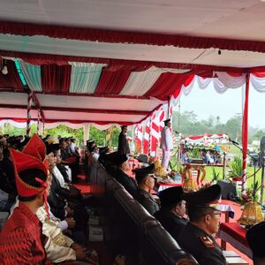 Kodim 1710/Mimika Ikuti Upacara Peringatan HUT Ke-80 Republik Indonesia di Kantor Pusat Pemerintahan Kabupaten Mimika Kodim 1710/Mimika Ikuti Upacara Peringatan HUT Ke-80 Republik Indonesia di Kantor Pusat Pemerintahan Kabupaten Mimika