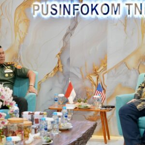 Kapuspen TNI Terima Atase Pers Kedubes AS, Perkuat Diplomasi Pertahanan melalui Komunikasi Strategis Kapuspen TNI Terima Atase Pers Kedubes AS, Perkuat Diplomasi Pertahanan melalui Komunikasi Strategis