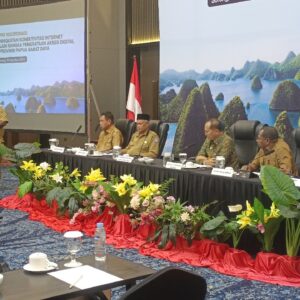 Internet Masuk Kampung: Papua Barat Daya Mantapkan Komitmen Digitalisasi Wilayah Terpencil Internet Masuk Kampung: Papua Barat Daya Mantapkan Komitmen Digitalisasi Wilayah Terpencil