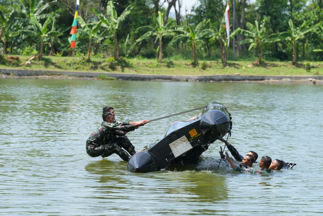 Small Boat Training Ambil Bagian Dalam Operasi Amfibi di Super Garuda Shield 2025