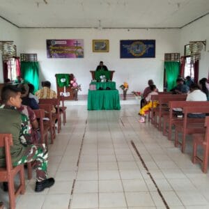 Kala Hitam Menyatu Dalam Ibadah: Wujud Cinta TNI untuk Rakyat Kala Hitam Menyatu Dalam Ibadah: Wujud Cinta TNI untuk Rakyat