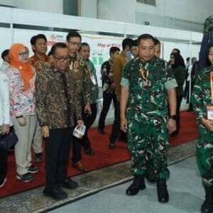 Menteri PMK Kunjungi Stand Zeni TNI Angkatan Darat di Pameran EDRR TA 2025 Menteri PMK Kunjungi Stand Zeni TNI Angkatan Darat di Pameran EDRR TA 2025
